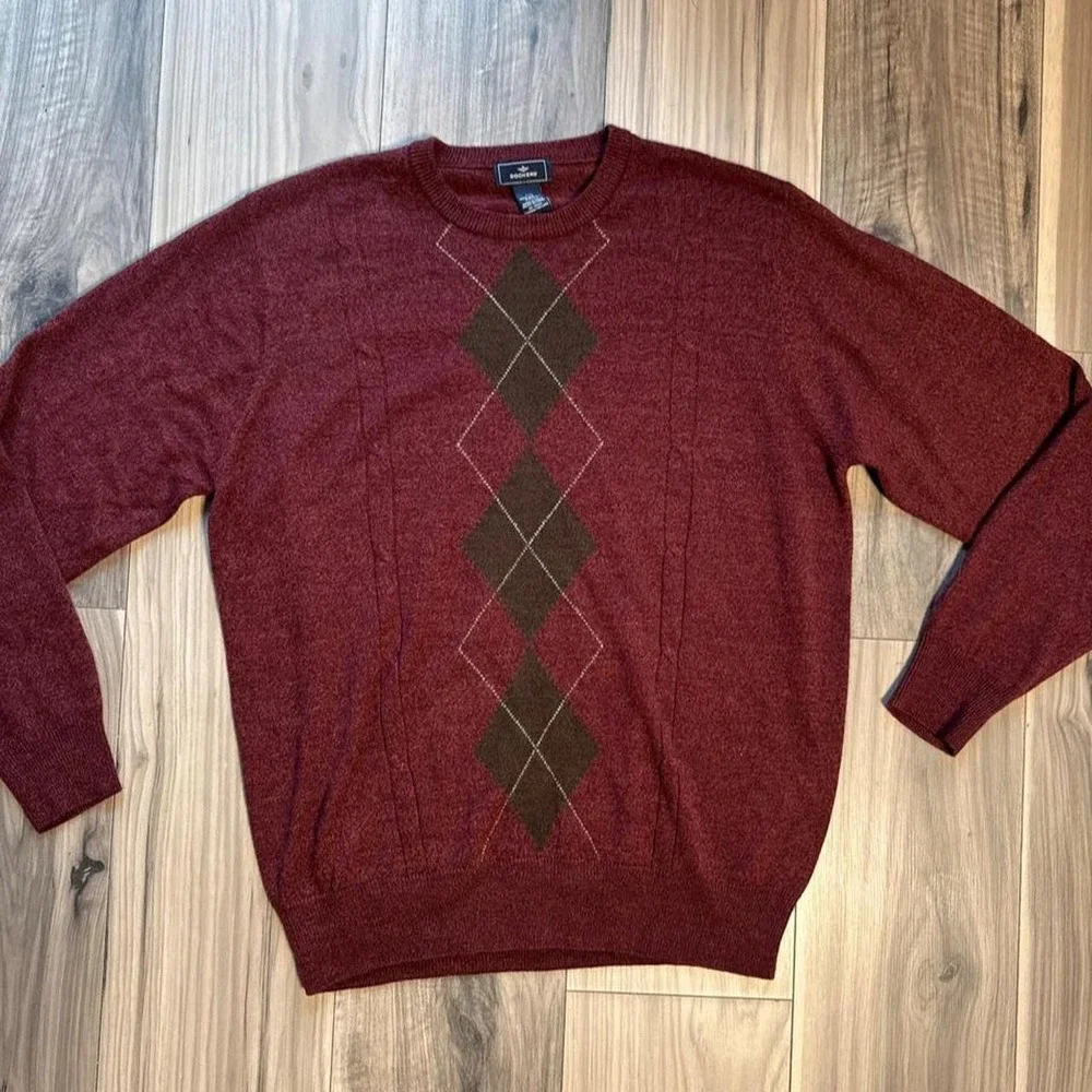 Dockers burgundy acrylic sweater with a classic brown argyle pattern